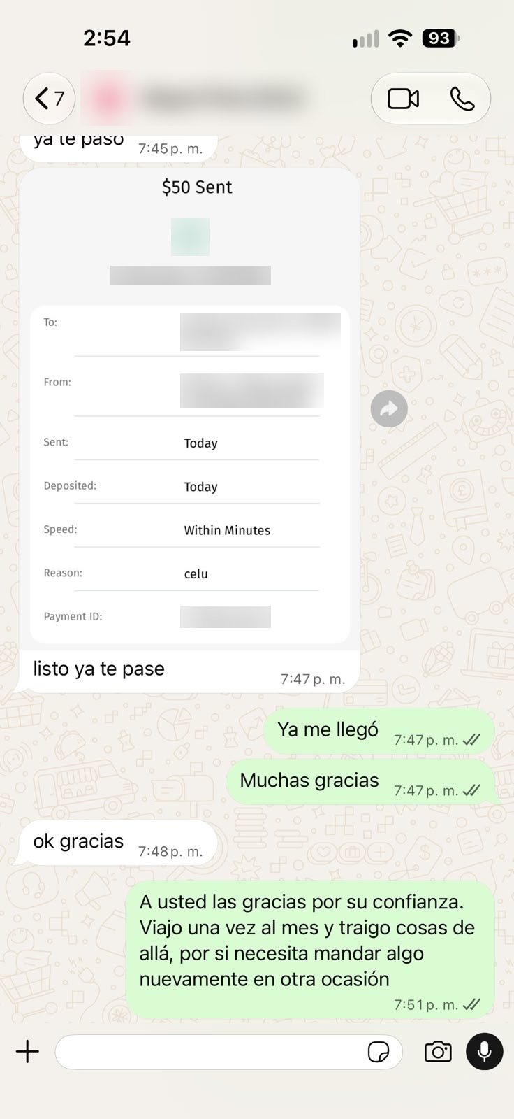 Chat de WhatsApp de un cliente: Envío de celular